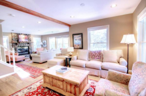 1717 Geneva Drive W Townhouse